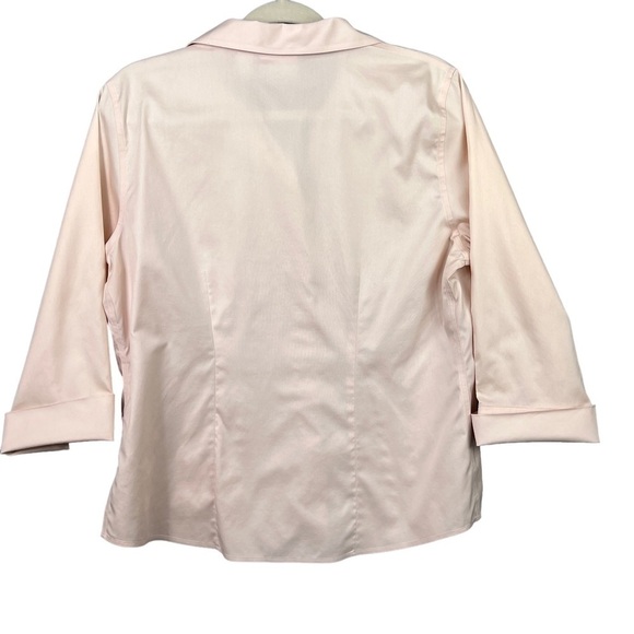 Chico's Blouse Women's Size 8/M Button Down 3/4 Sleeve No Iron Light Pink - Picture 2 of 9